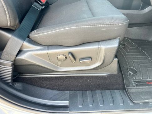 Used 2019 Ford F150 XLT w/ Equipment Group 302A Luxury AWD/4WD image 27