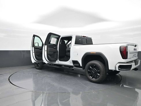 New 2025 GMC Sierra 2500 AT4 w/ AT4 Premium Plus Package image 47