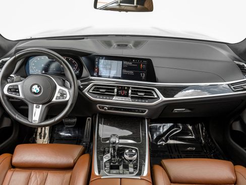 Used 2021 BMW X7 M50i w/ Dynamic Handling Package AWD/4WD image 14
