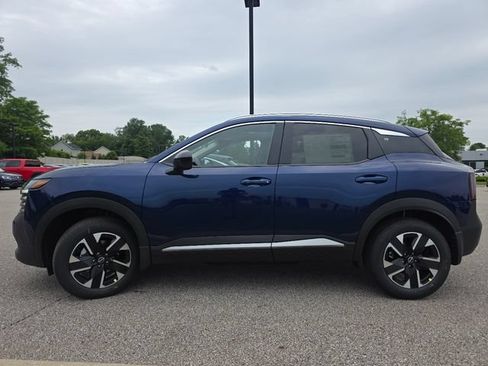 New 2026 Nissan Kicks SV w/ SV Premium Package AWD/4WD image 13