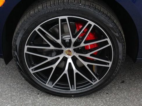 New 2026 Porsche Macan S image 15