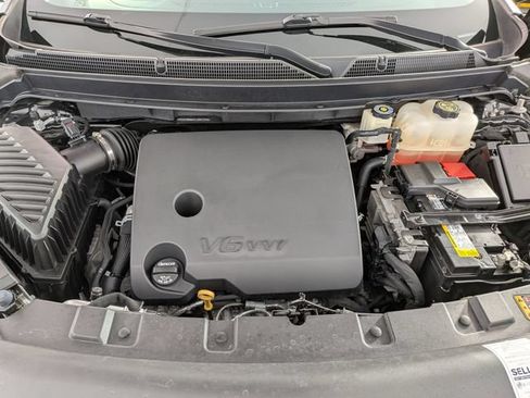 Used 2019 Buick Enclave Essence AWD/4WD image 28