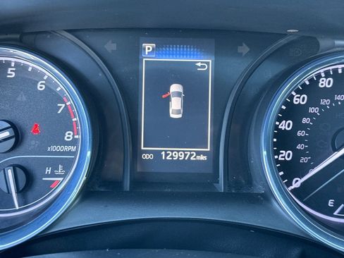 Used 2020 Toyota Camry SE image 24