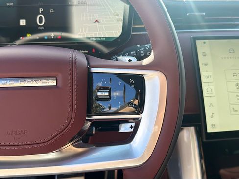 New 2026 Land Rover Range Rover SE image 38