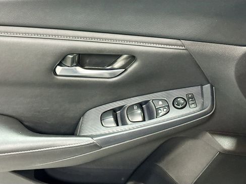 Used 2023 Nissan Sentra SV image 16