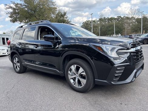 Used 2025 Subaru Ascent Premium image 1