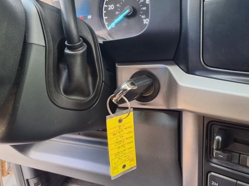 Used 2024 Ford F250 XLT w/ FX4 Off-Road Package image 9