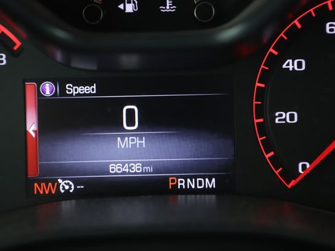 Used 2015 GMC Canyon SLT w/ Driver Alert Package image 4