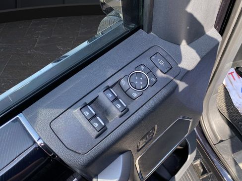 Used 2022 Ford F250 Platinum image 33