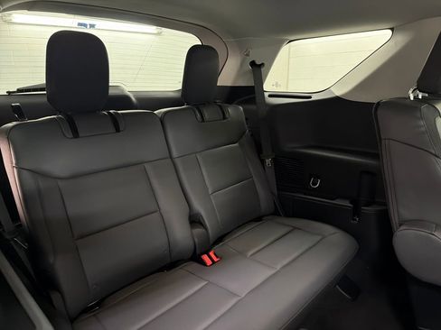 New 2026 Ford Explorer Active w/ Active Comfort Package image 30