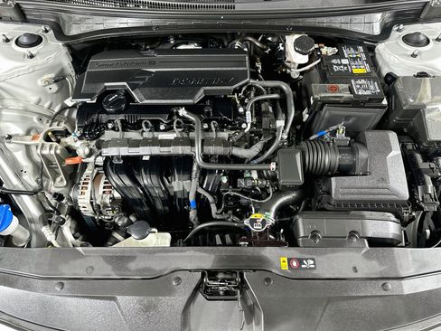 Certified 2023 Hyundai Elantra Limited FWD image 30