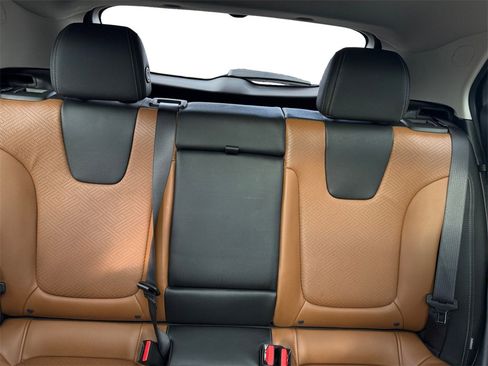 Used 2021 Buick Encore GX Essence w/ Advanced Technology Package image 14