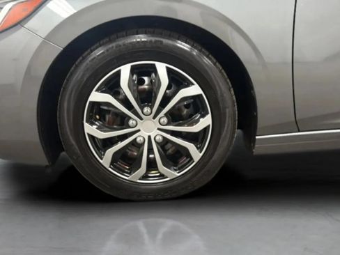 Used 2023 Nissan Sentra S FWD image 29