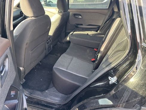 Used 2021 Nissan Rogue SV image 5