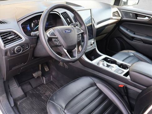 Used 2024 Ford Edge SEL w/ Convenience Package AWD/4WD image 12