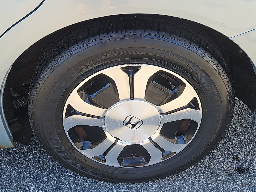 Used 2013 Honda Civic Hybrid Sedan image 7