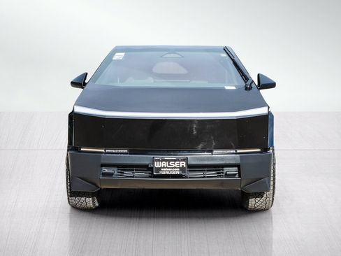 Used 2024 Tesla Cybertruck AWD Crew Cab image 8