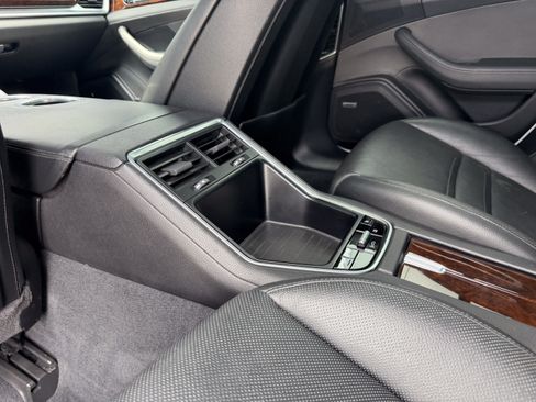 Certified 2018 Porsche Panamera 4 AWD/4WD image 21