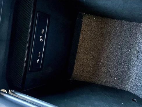 Used 2021 Mercedes-Benz GLC 300 4MATIC image 26