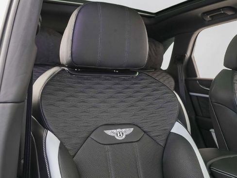 New 2026 Bentley Bentayga Speed AWD/4WD image 36