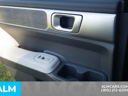 Used 2025 Hyundai Santa Fe Calligraphy image 26