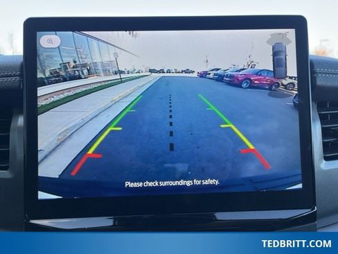 Used 2024 Ford Expedition XLT image 35