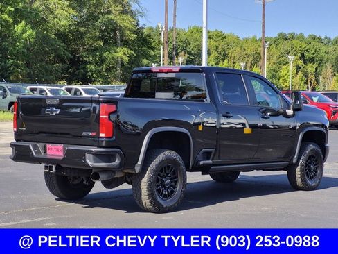 Used 2026 Chevrolet Silverado 2500 ZR2 w/ LPO, Dark Essentials Package AWD/4WD image 6