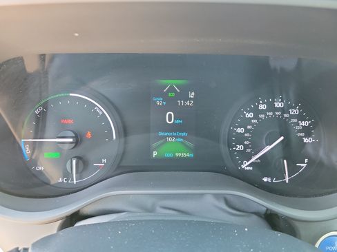 Certified 2023 Toyota Sienna XLE FWD image 24