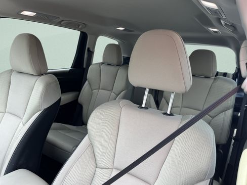 Used 2025 Subaru Ascent Premium AWD/4WD image 14