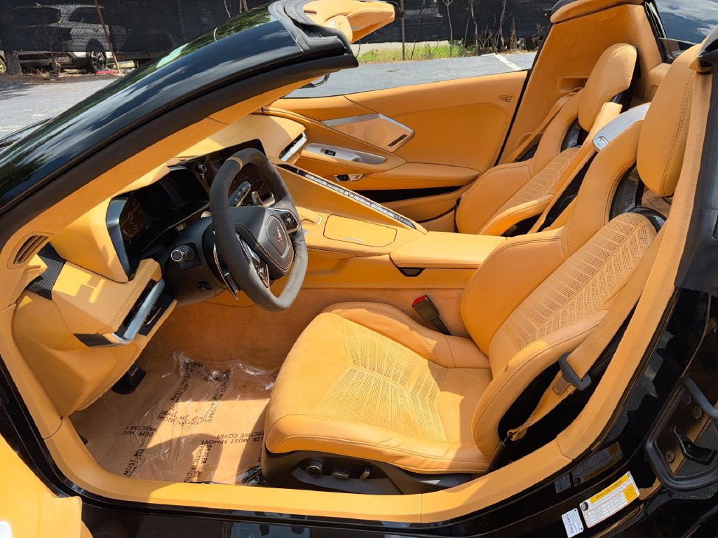 Used 2023 Chevrolet Corvette Stingray Premium Conv w/ Z51 Performance Package RWD image 13