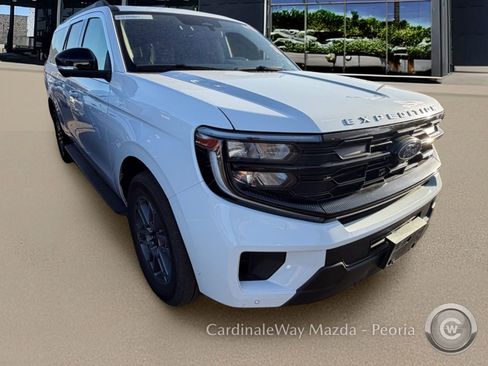 Used 2025 Ford Expedition Max Active AWD/4WD image 6