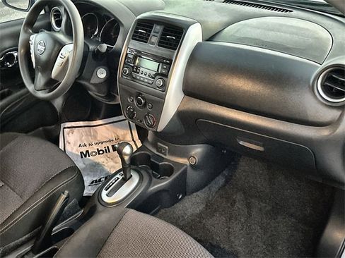 Used 2017 Nissan Versa SV image 22