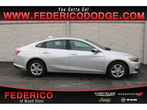 Used 2022 Chevrolet Malibu LT image 1