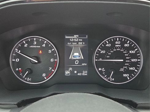 Used 2025 Subaru Outback Premium image 19