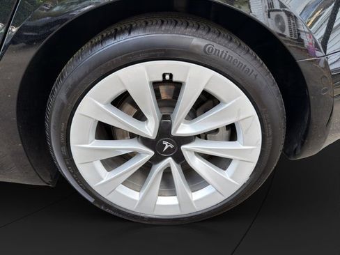 Used 2022 Tesla Model 3 Long Range AWD/4WD image 22