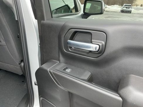 Used 2021 Chevrolet Silverado 1500 LT image 27
