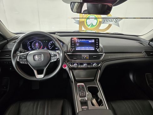 Used 2020 Honda Accord Touring image 13