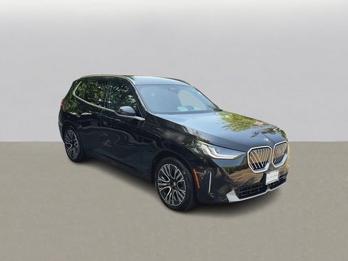 Used 2026 BMW X3 xDrive30i w/ Convenience Package AWD/4WD image 2