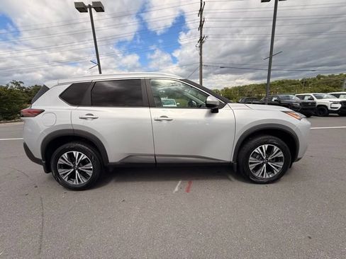 Certified 2023 Nissan Rogue SV w/ SV Premium B Package AWD/4WD image 4