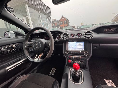 Used 2016 Ford Mustang Shelby GT350 w/ Technology Package image 20