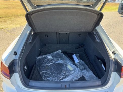 Used 2023 Volkswagen Arteon SEL w/ Arteon MDO Package image 7