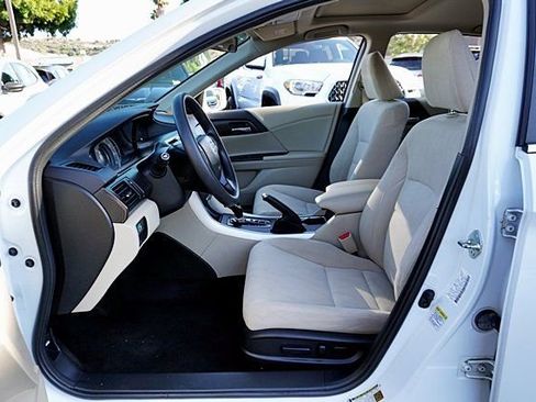 Used 2015 Honda Accord EX image 13