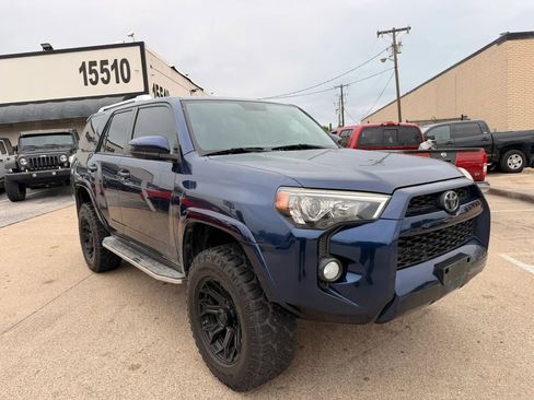 Used 2018 Toyota 4Runner SR5 image 6