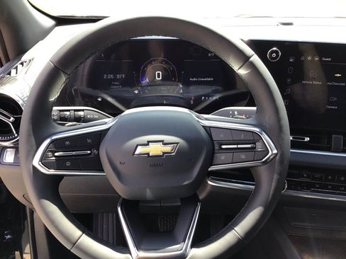 New 2026 Chevrolet Equinox LT w/ Convenience Package II image 18