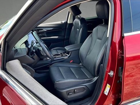 Used 2023 Buick Envision Essence FWD image 24