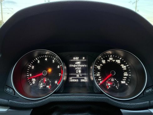 Used 2017 Volkswagen Passat 1.8T R-Line image 16