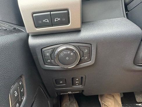 Certified 2022 Ford F350 Lariat w/ Lariat Ultimate Package image 15