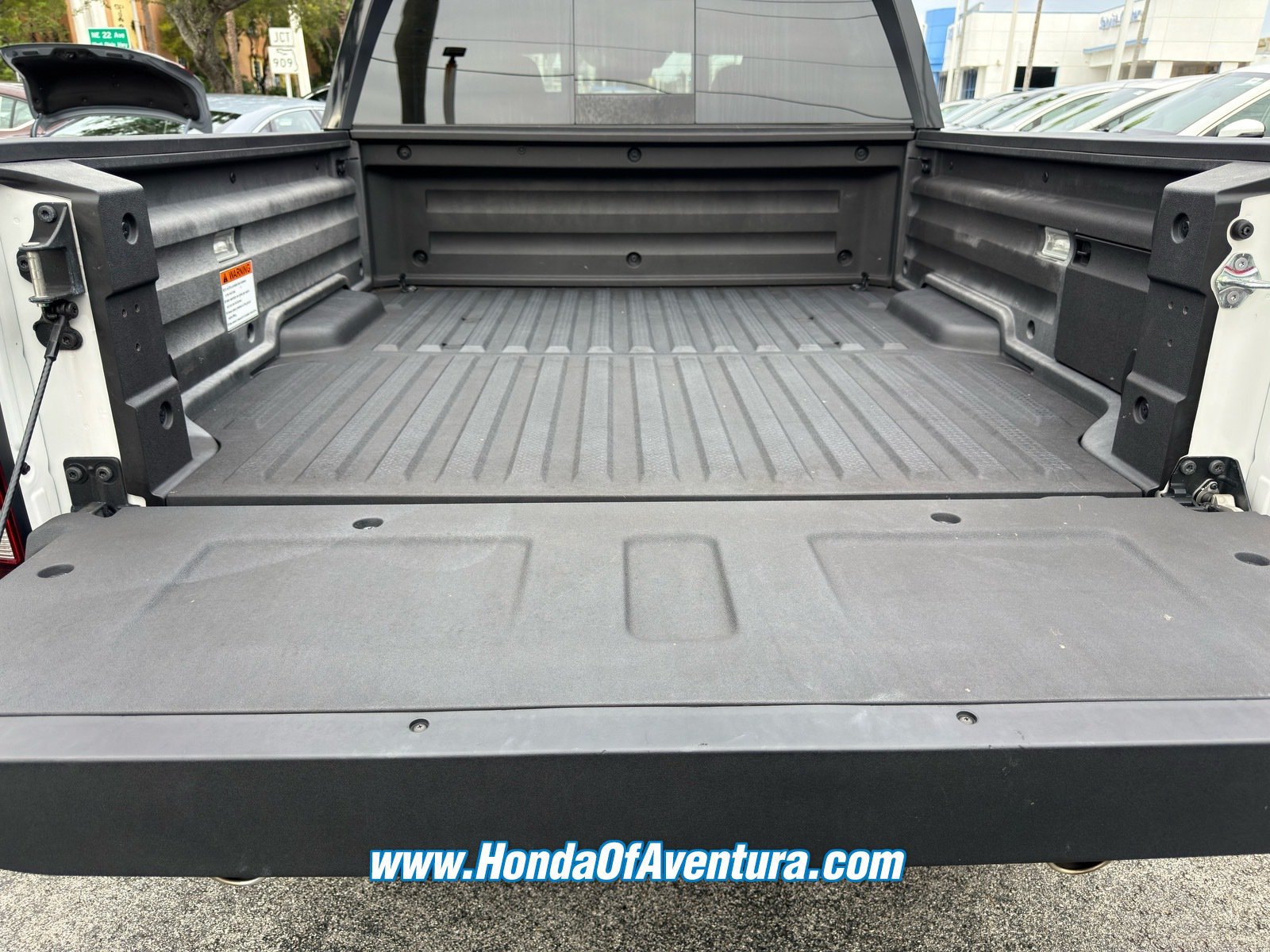 Certified 2025 Honda Ridgeline Black Edition image 13