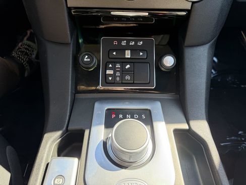 Used 2015 Land Rover LR4 HSE image 11
