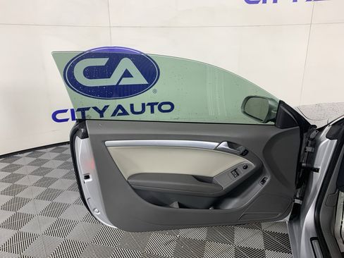 Used 2010 Audi A5 2.0T Premium image 13